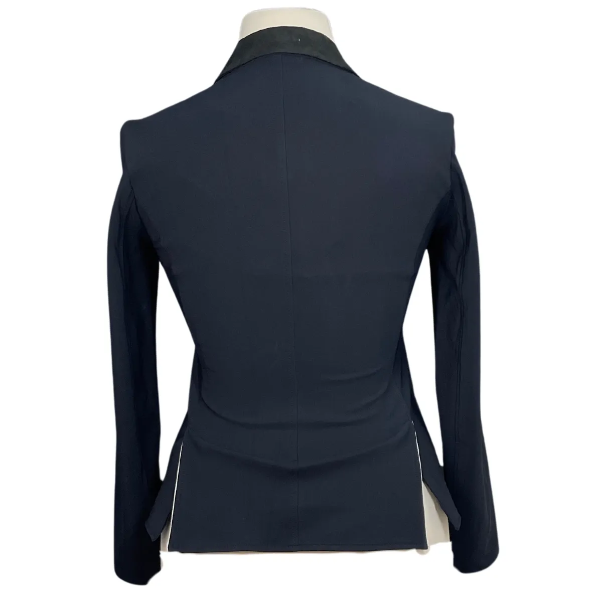 B Vertigo Sonia Softshell Show Jacket in Navy - Women's 10