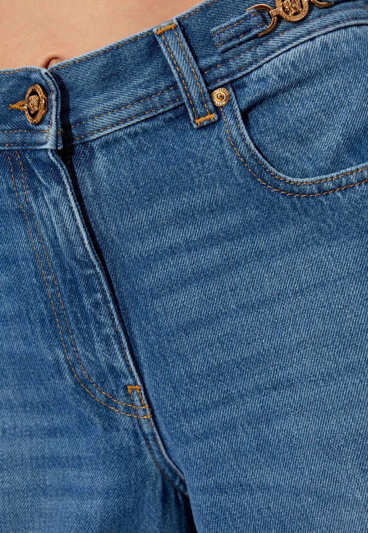 Basic Wide-Leg Jeans
