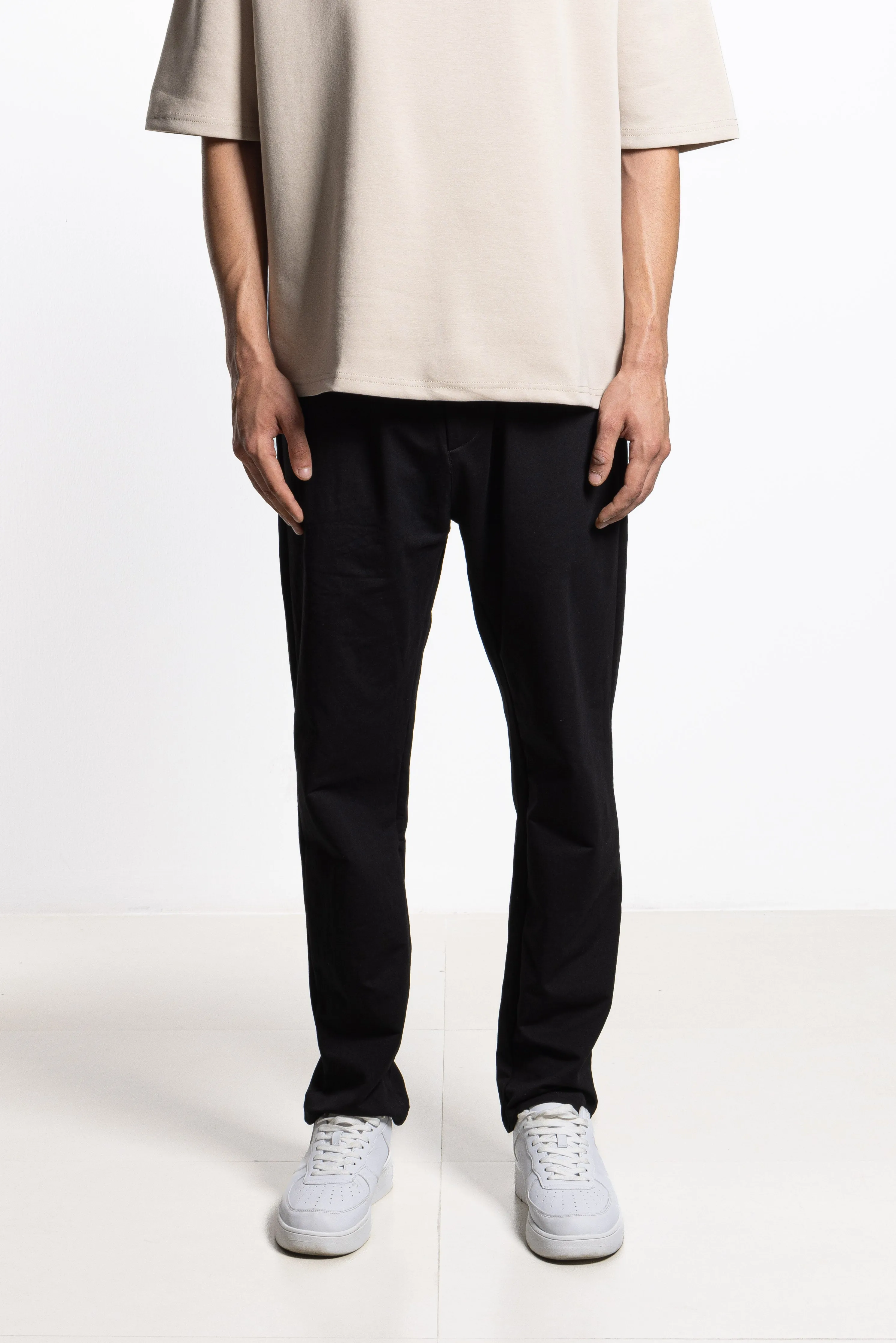 COMFORT FIT SOFT JOGGER TROUSER
