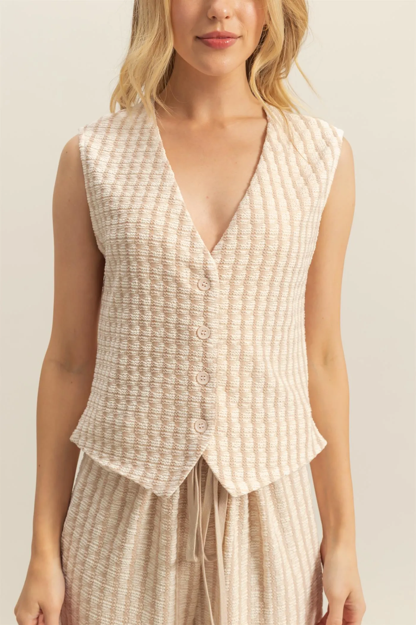 HF25E273-Button Down Striped Knit Vest