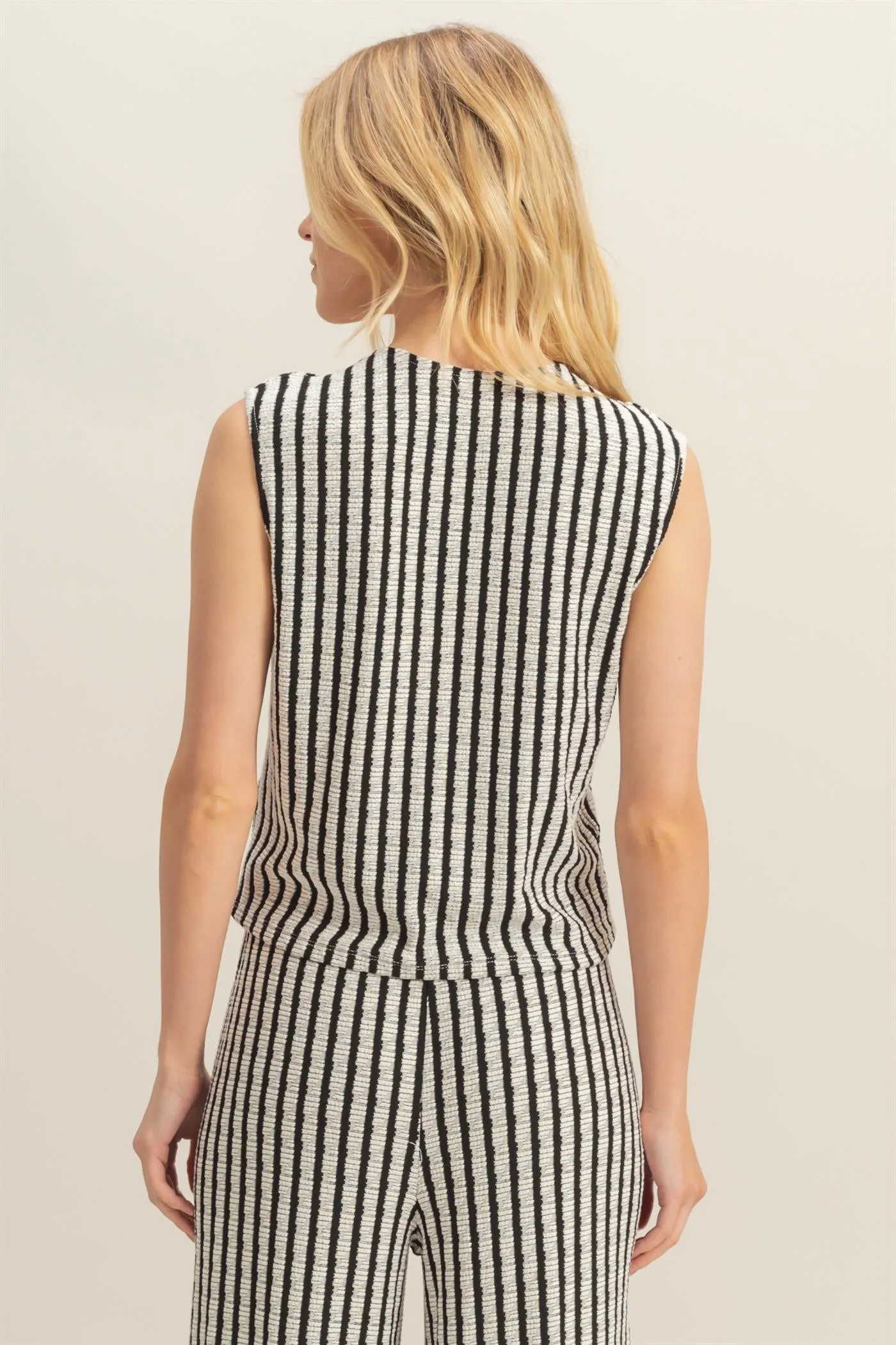 HF25E273-Button Down Striped Knit Vest