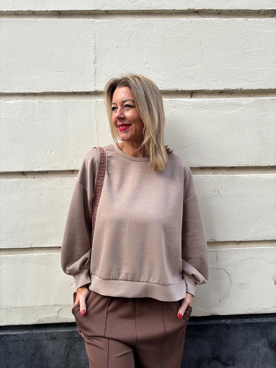 Mocha Soft Comfort Sweatshirt Esme