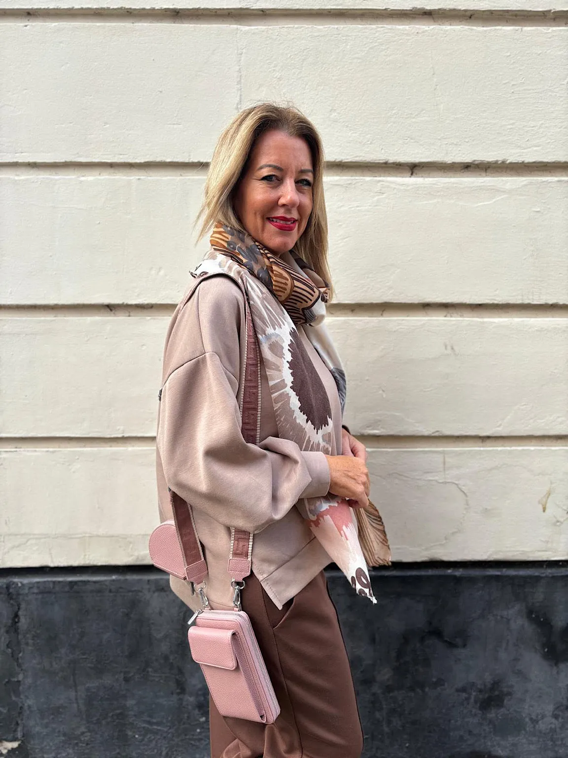 Mocha Soft Comfort Sweatshirt Esme